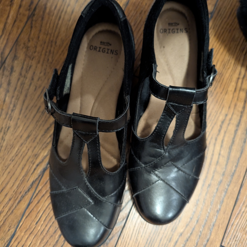 Earth Origins Mary Jane Shoes